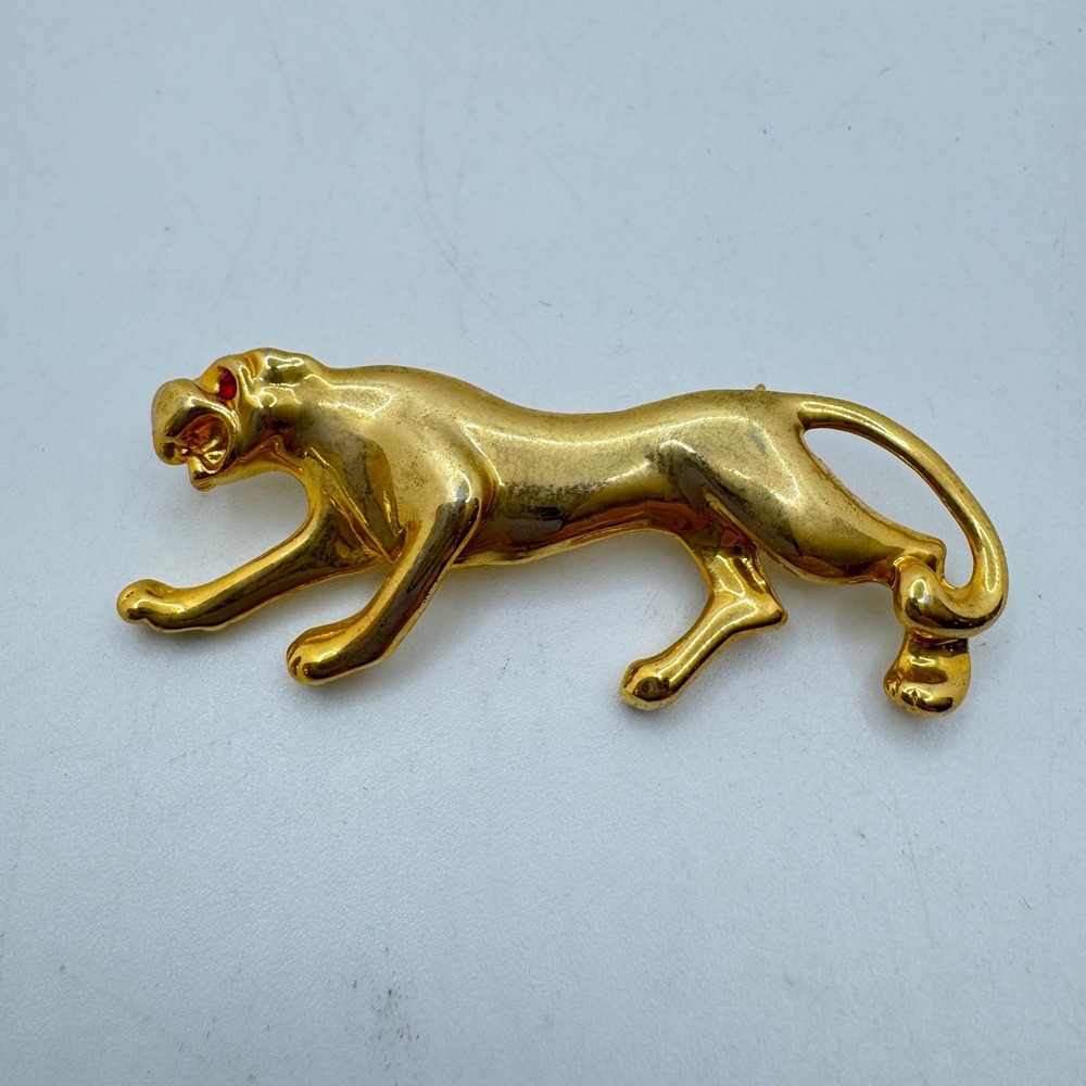 Vintage Gold Tone Panther Brooch Red Rhinestone Eyes Prowling Big Cat Pin Jungle